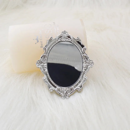 Vintage Mini Mirror Brooches for Women Abstract Baroque Painting Gold Color and Silver Color Metal Pins for Backpacks Gifts